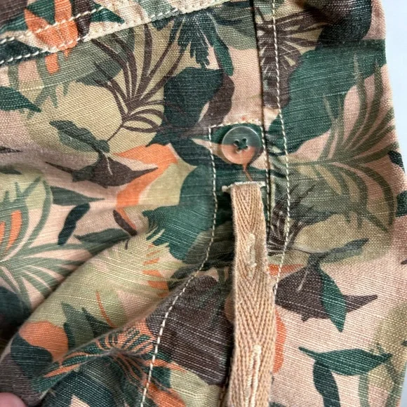 Sundance Women’s Size 10 Lagoon Linen Blend Tropical Camo Cargo Pants  3889 - Picture 6 of 11